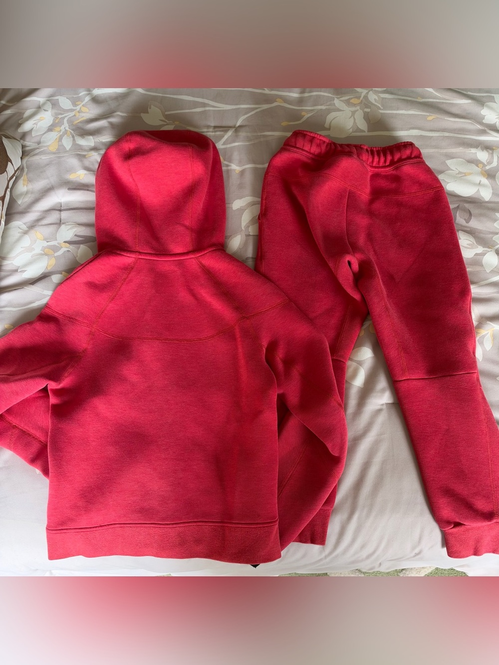 Nike Tech Fleece Red Hoodie Jogger Set Youth S Boys 2 Piece Tracksuit - Picture 2 of 7